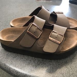 Birkenstock’s Papillio Arizona Vegan platform